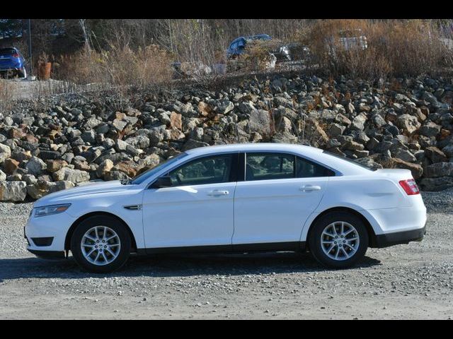 2014 Ford Taurus SE