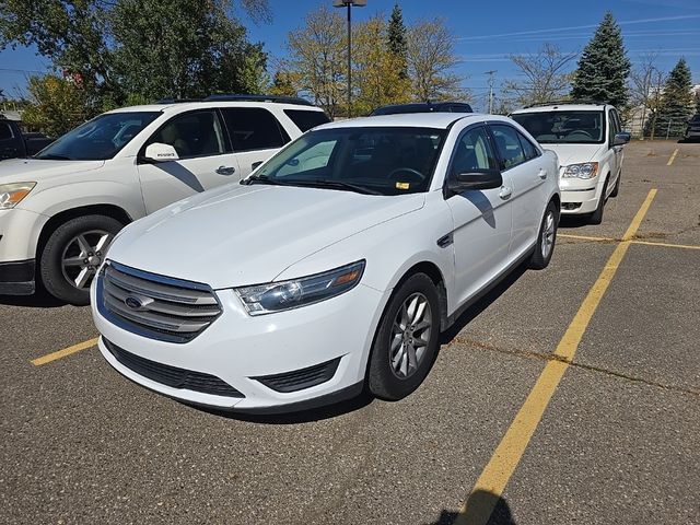 2014 Ford Taurus SE