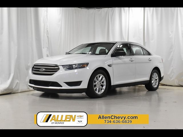 2014 Ford Taurus SE