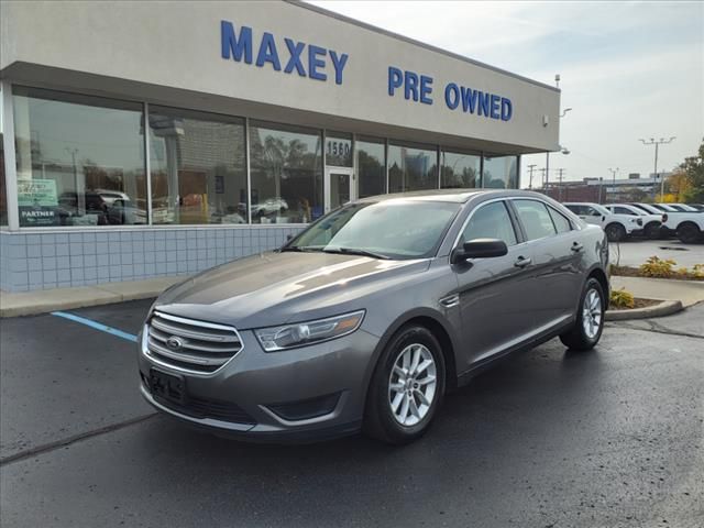 2014 Ford Taurus SE