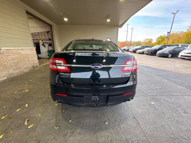 2014 Ford Taurus SE