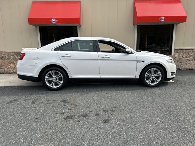 2014 Ford Taurus SEL