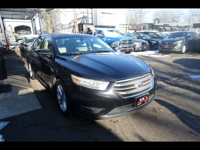 2014 Ford Taurus SEL