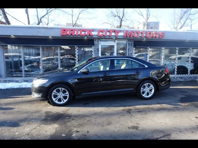 2014 Ford Taurus SEL