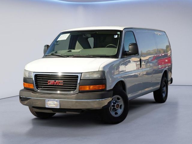 2014 GMC Savana Base