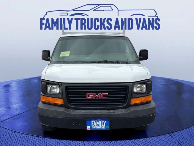 2014 GMC Savana Base