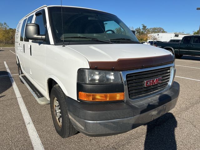 2014 GMC Savana Base