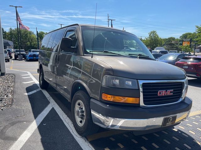 2014 GMC Savana Base