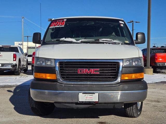 2014 GMC Savana Base