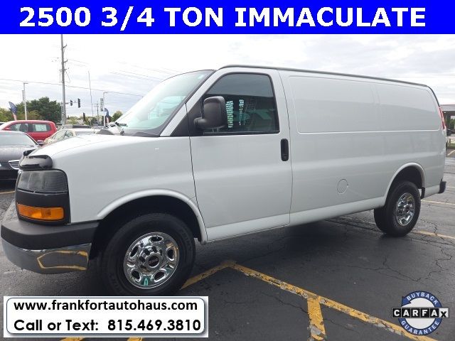 2014 GMC Savana Base