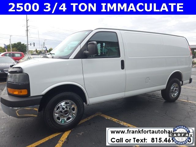 2014 GMC Savana Base