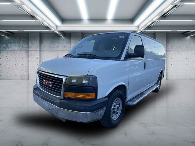 2014 GMC Savana Base