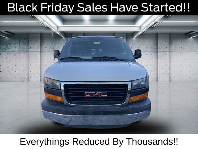 2014 GMC Savana Base