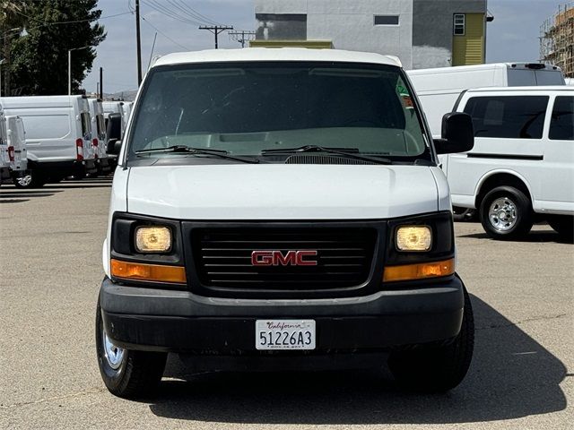 2014 GMC Savana Base