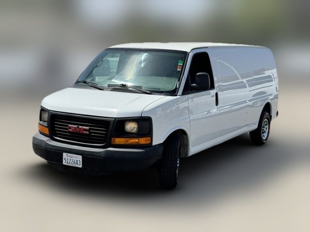 2014 GMC Savana Base