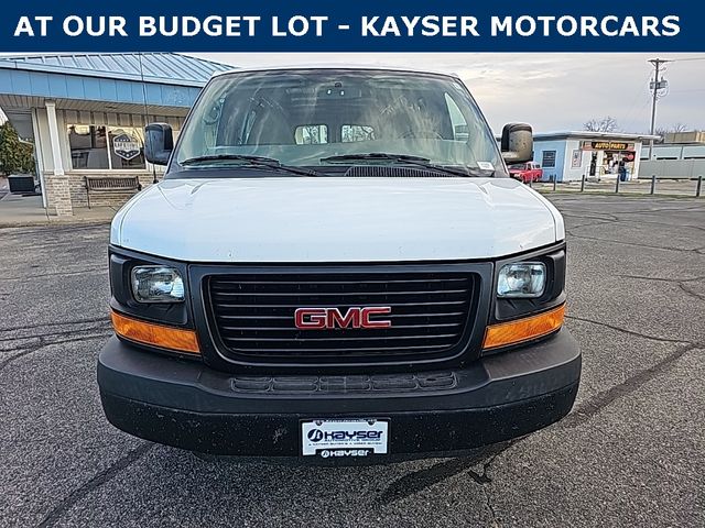 2014 GMC Savana Base