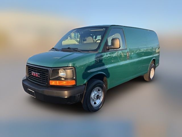 2014 GMC Savana Base