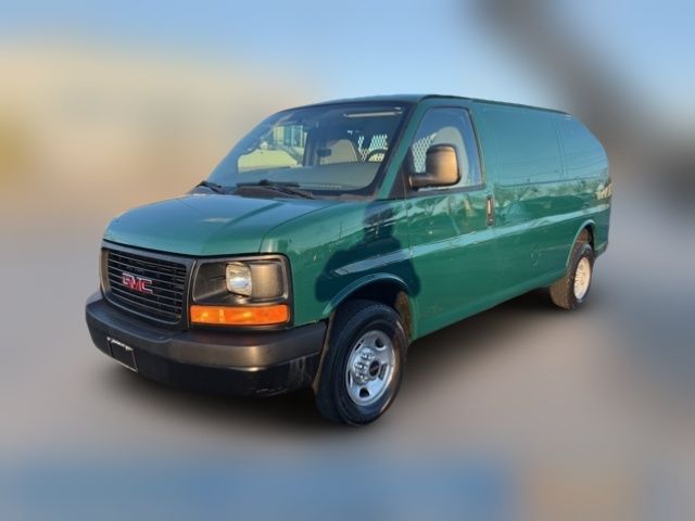 2014 GMC Savana Base