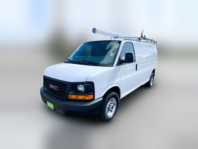 2014 GMC Savana Base