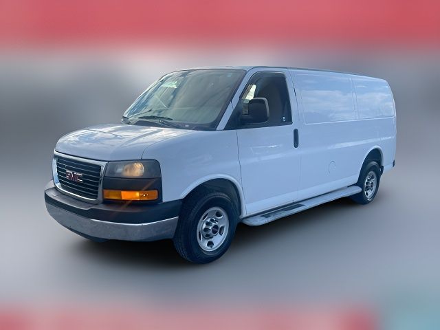 2014 GMC Savana Base