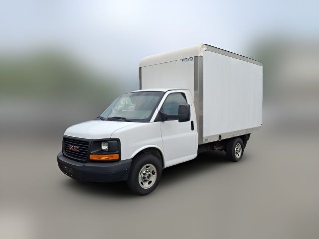 2014 GMC Savana Base