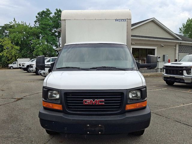 2014 GMC Savana Base