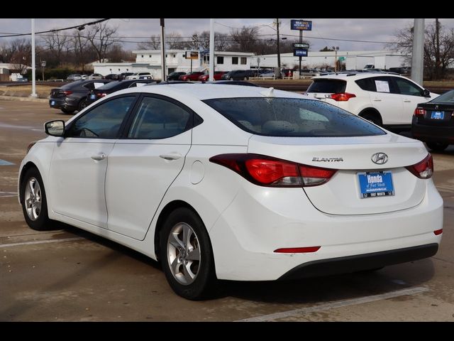 2014 Hyundai Elantra SE