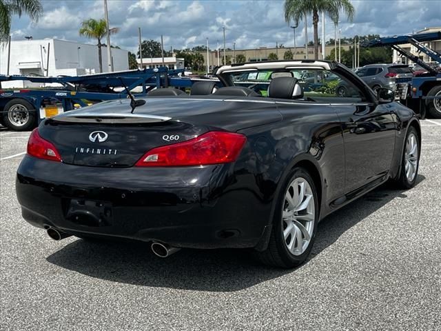 2014 INFINITI Q60 Base