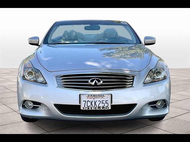 2014 INFINITI Q60 Base