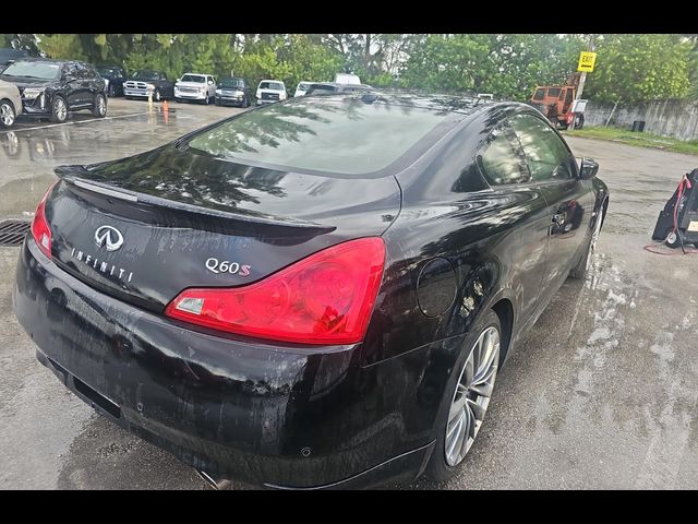 2014 INFINITI Q60 Sport