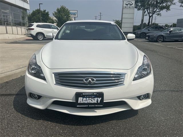 2014 INFINITI Q60 Base