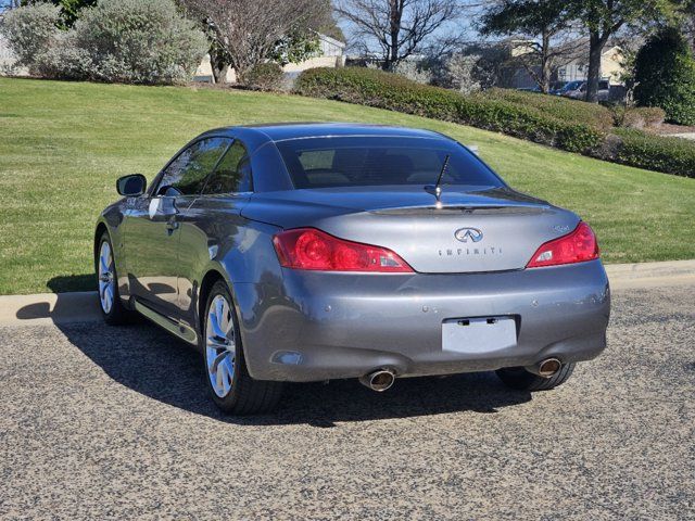 2014 INFINITI Q60 Base