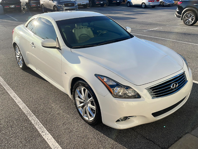 2014 INFINITI Q60 Base