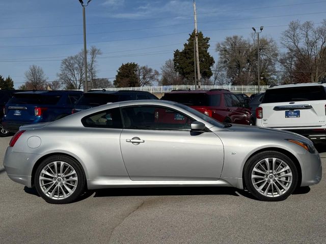 2014 INFINITI Q60 Base