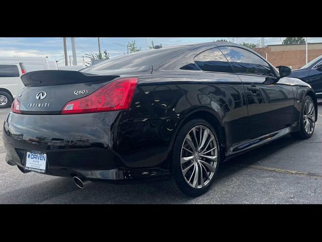 2014 INFINITI Q60 Base