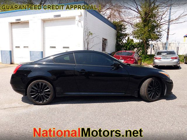 2014 INFINITI Q60 Sport