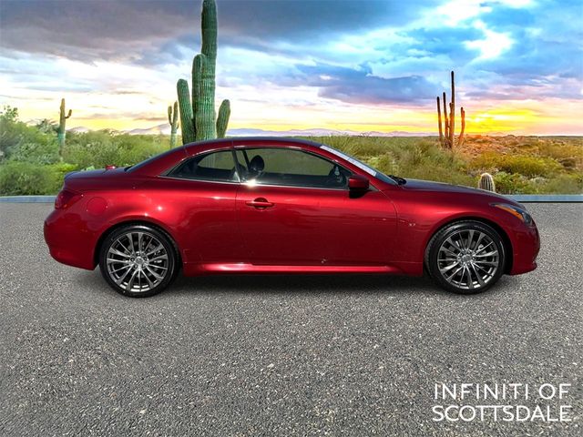 2014 INFINITI Q60 Base