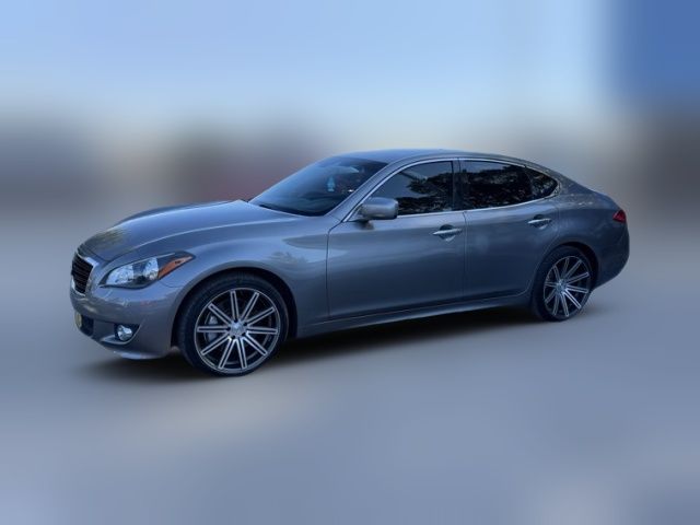 2014 INFINITI Q70 Base