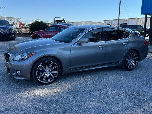 2014 INFINITI Q70 Base