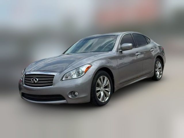 2014 INFINITI Q70 Base