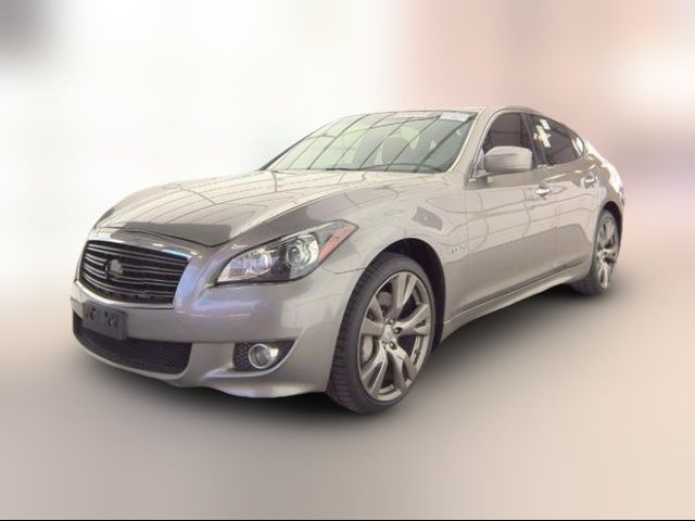 2014 INFINITI Q70 Base