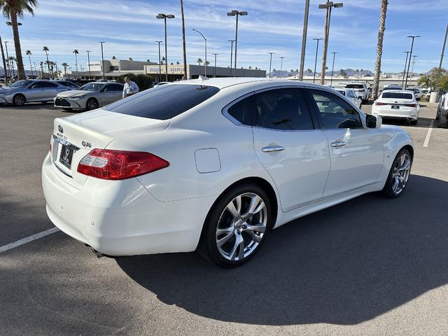 2014 INFINITI Q70 Base