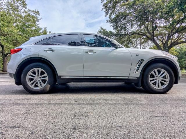 2014 INFINITI QX70 Base