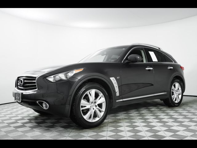 2014 INFINITI QX70 Base