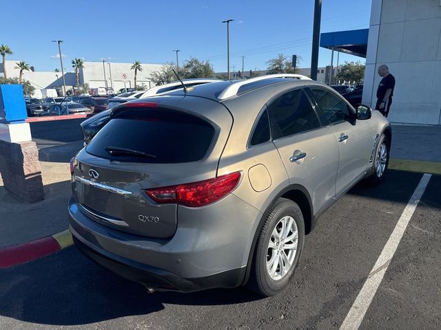 2014 INFINITI QX70 Base