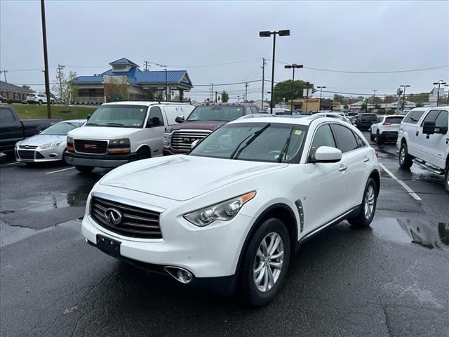 2014 INFINITI QX70 Base