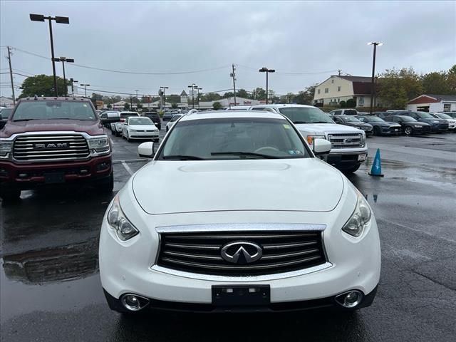 2014 INFINITI QX70 Base