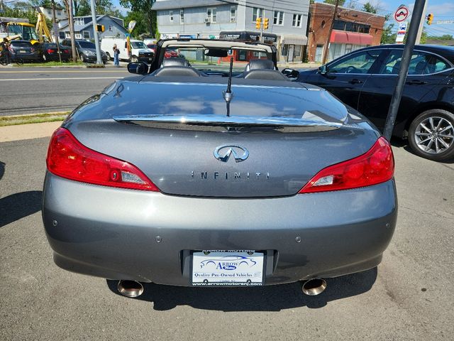 2014 INFINITI Q60 Base