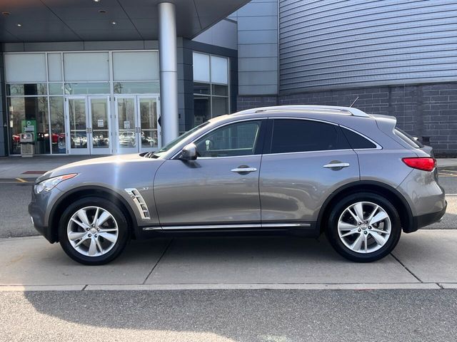 2014 INFINITI QX70 Base