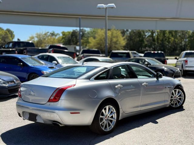 2014 Jaguar XJ Base